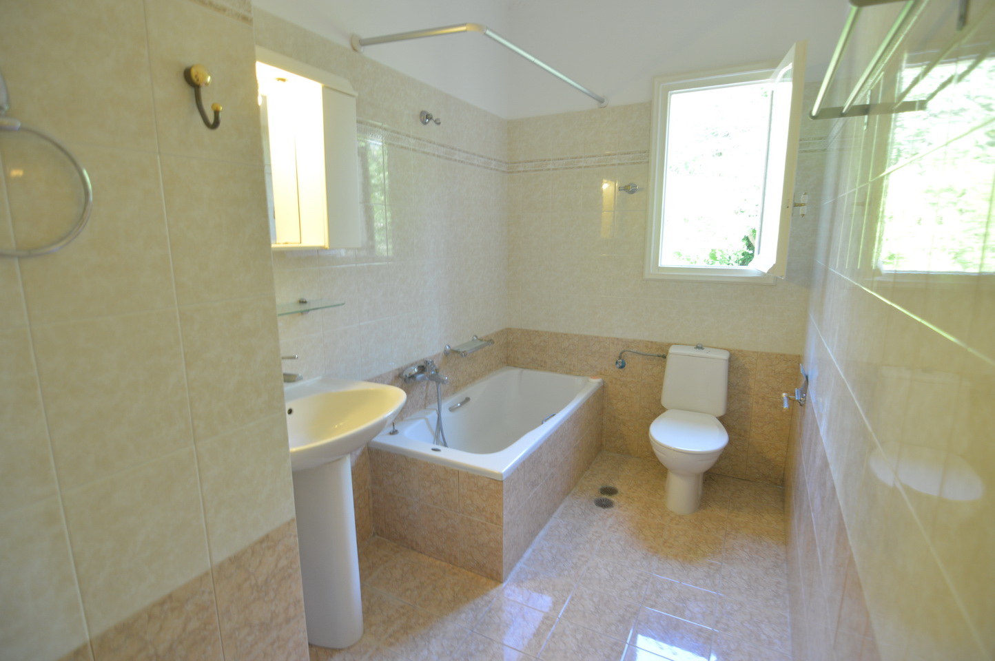 admin.corfuhomes.gr admin.corfuhomes.gr dsc 0348 resize