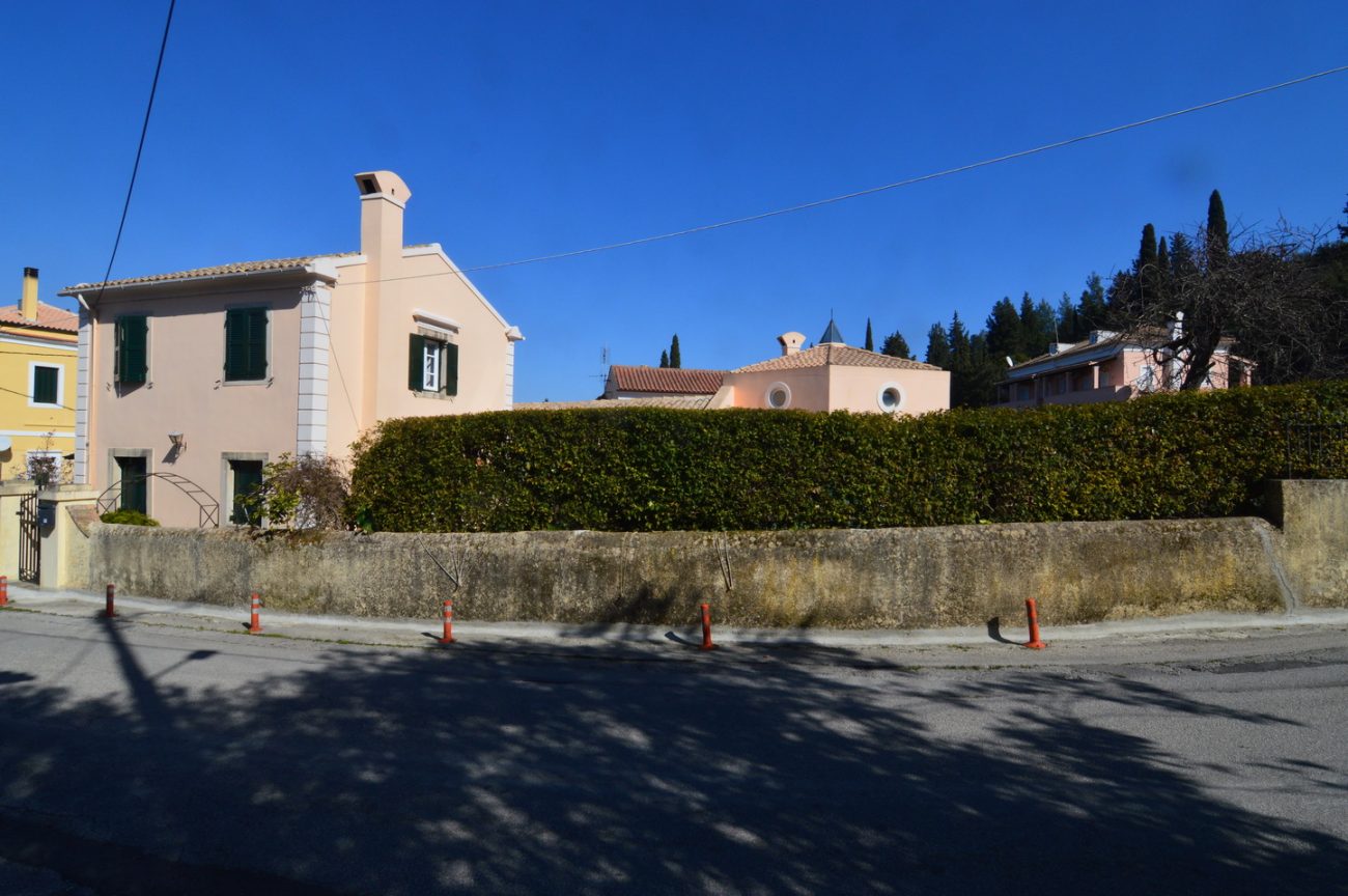 Corfu Villas for sale 800sqm Central Corfu Homes
