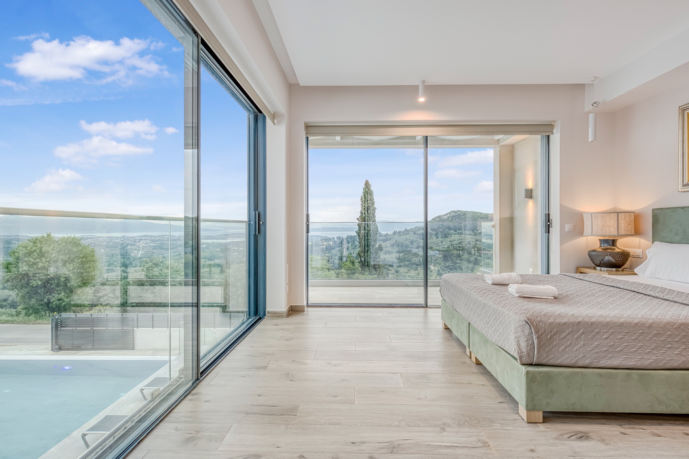 property 33 resize