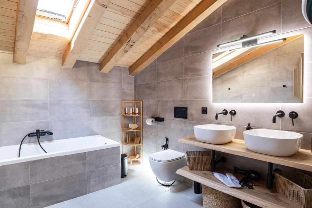 4842fbb4 af90 4d7a 8e39 c1ff9d2b645f