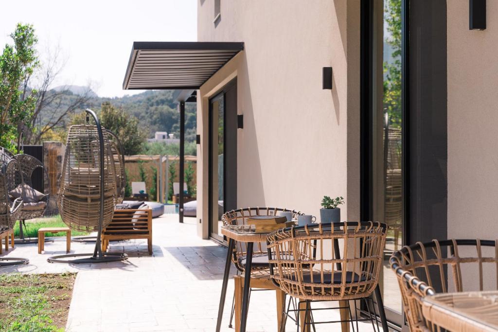 8643d94b f307 4137 bff1 8efc3e57622f