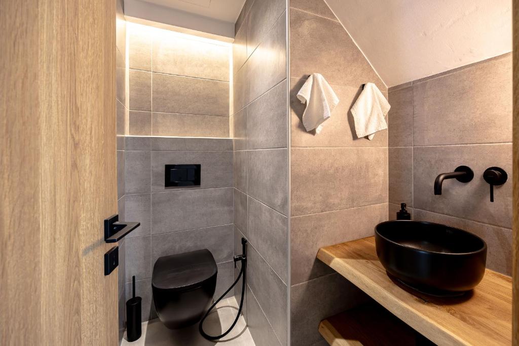 d1f122ec a691 4481 8877 8fdd8517d9b5