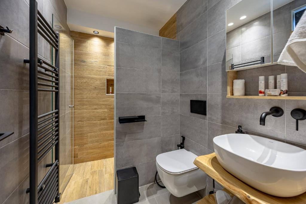 f98e9b28 ebbc 459e a5ec b4683520211a