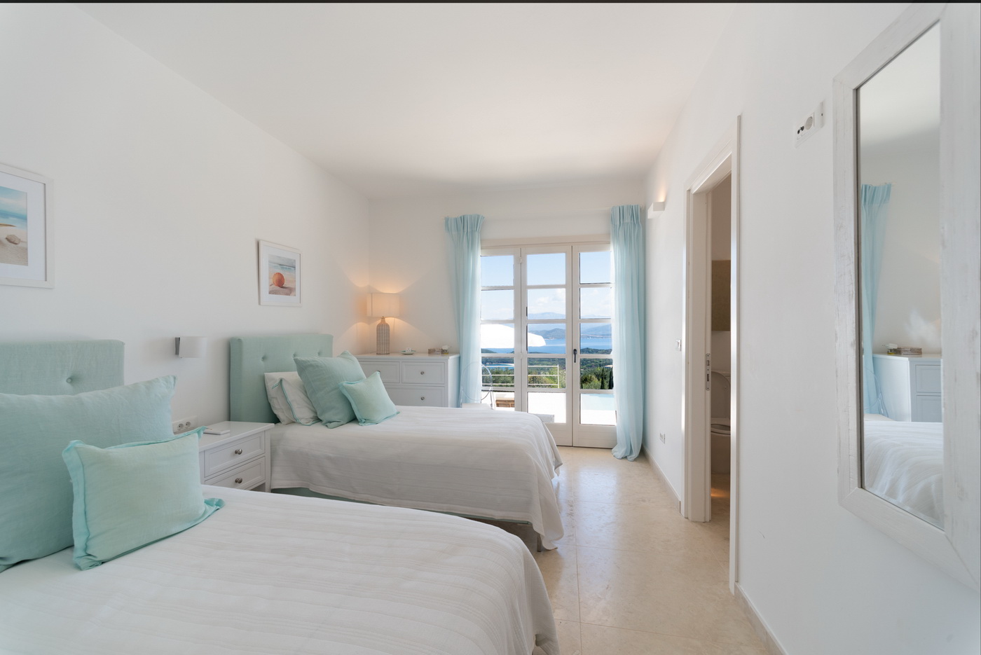 DSC 3728 Edit resize