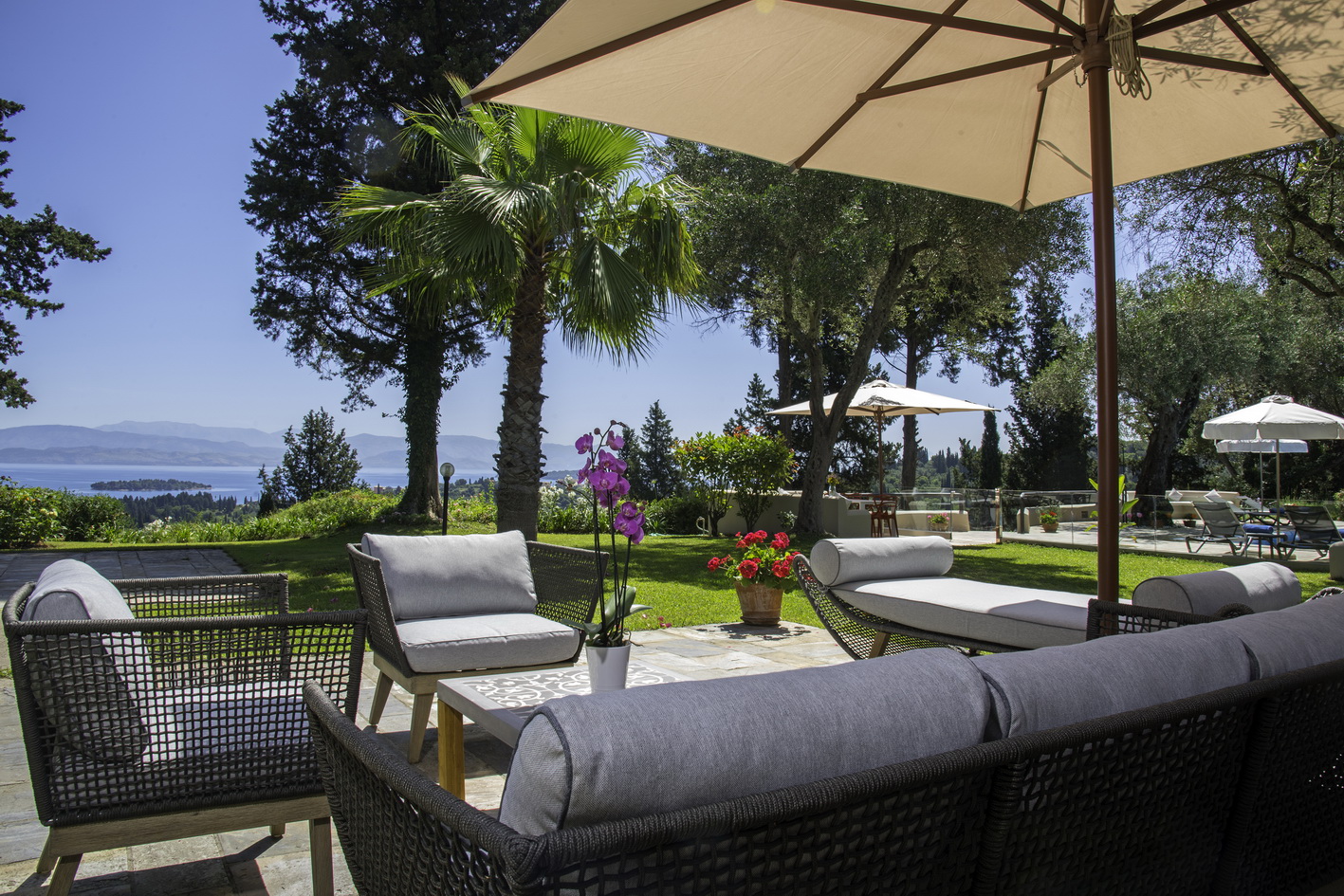 Skyline outdoor sitting resize