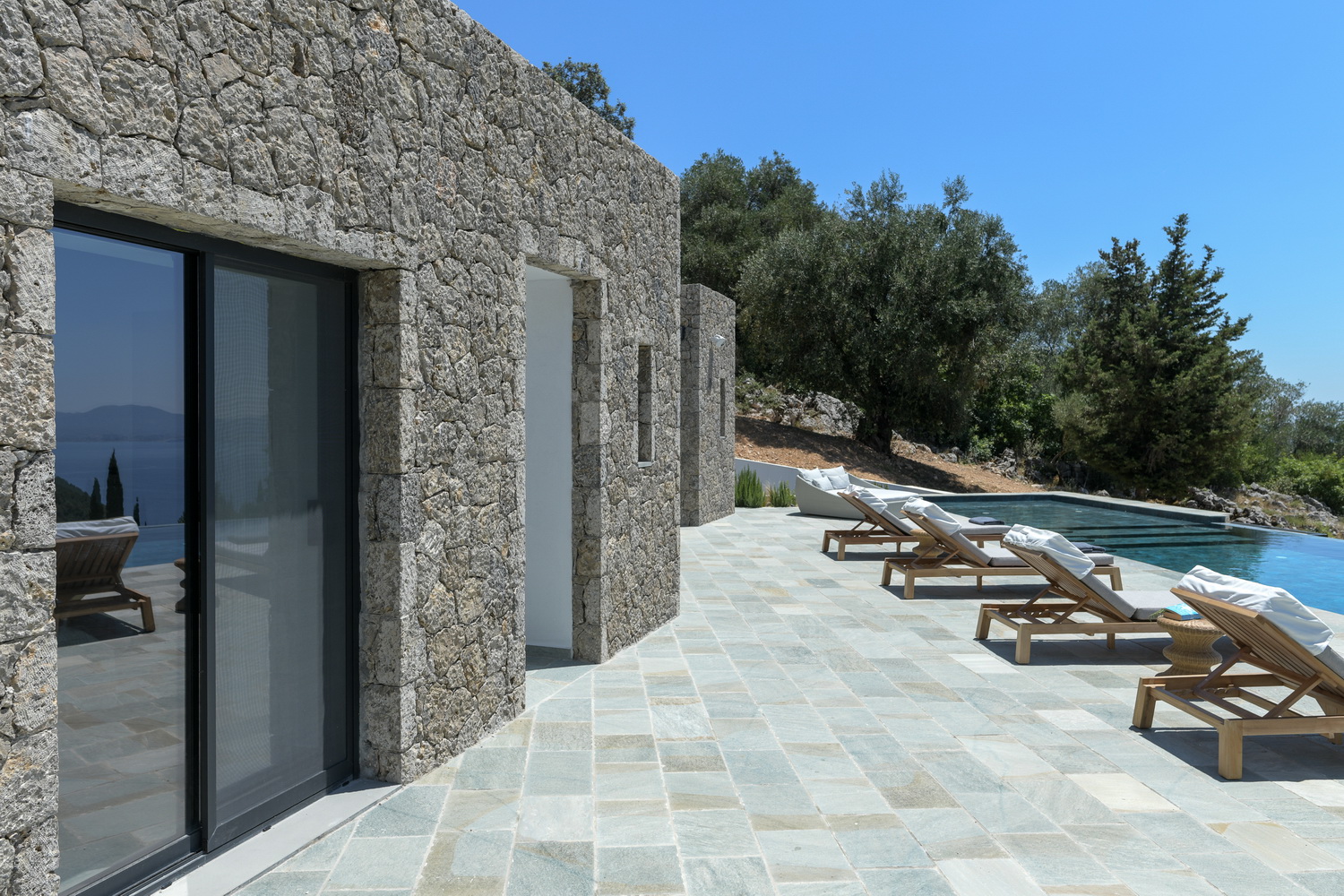 CST 2205 Lumora in Northeast Corfu